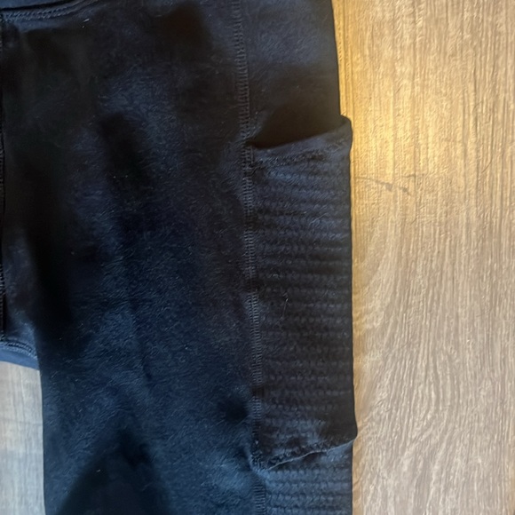 Fabletics Leggings with Pockets - Picture 9 of 15